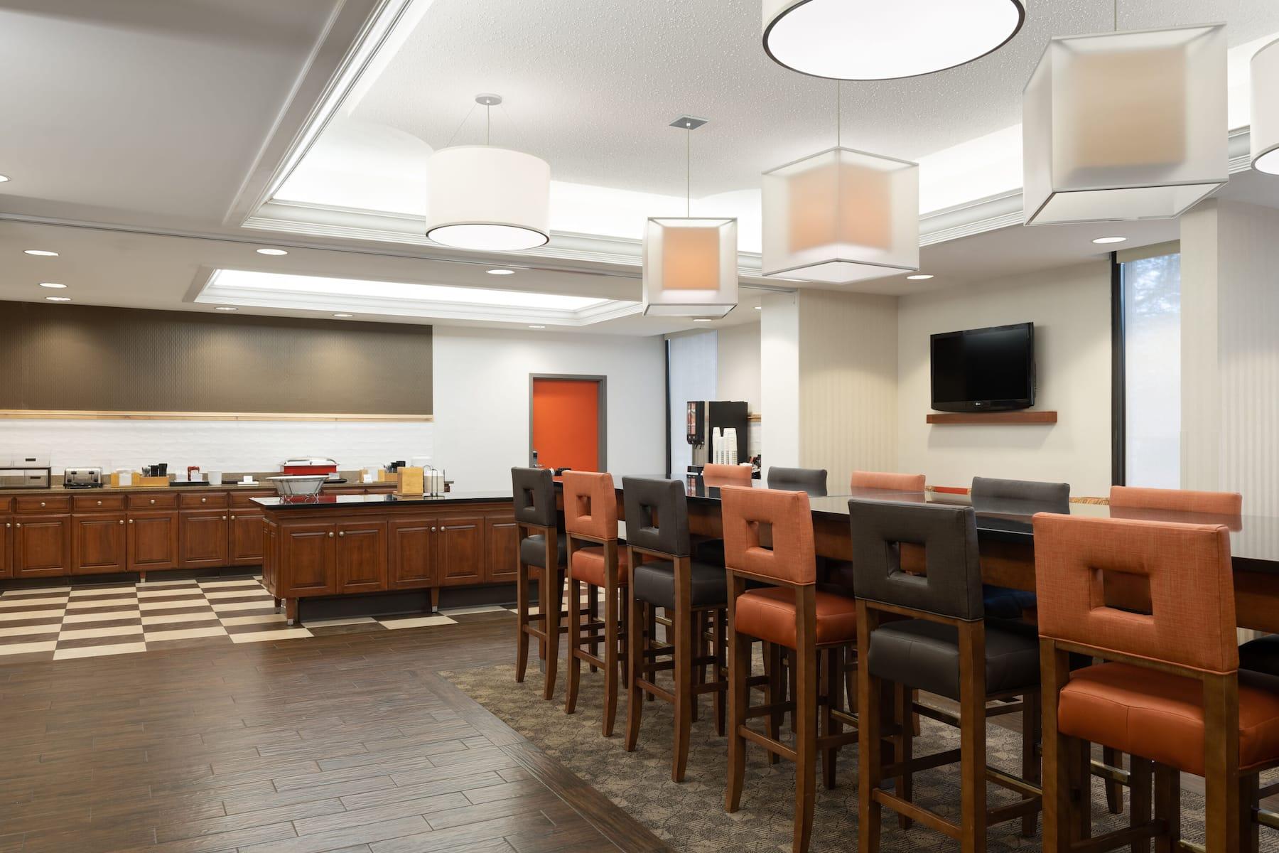 Wingate By Wyndham St Louis Airport Hotel Saint Ann Ngoại thất bức ảnh