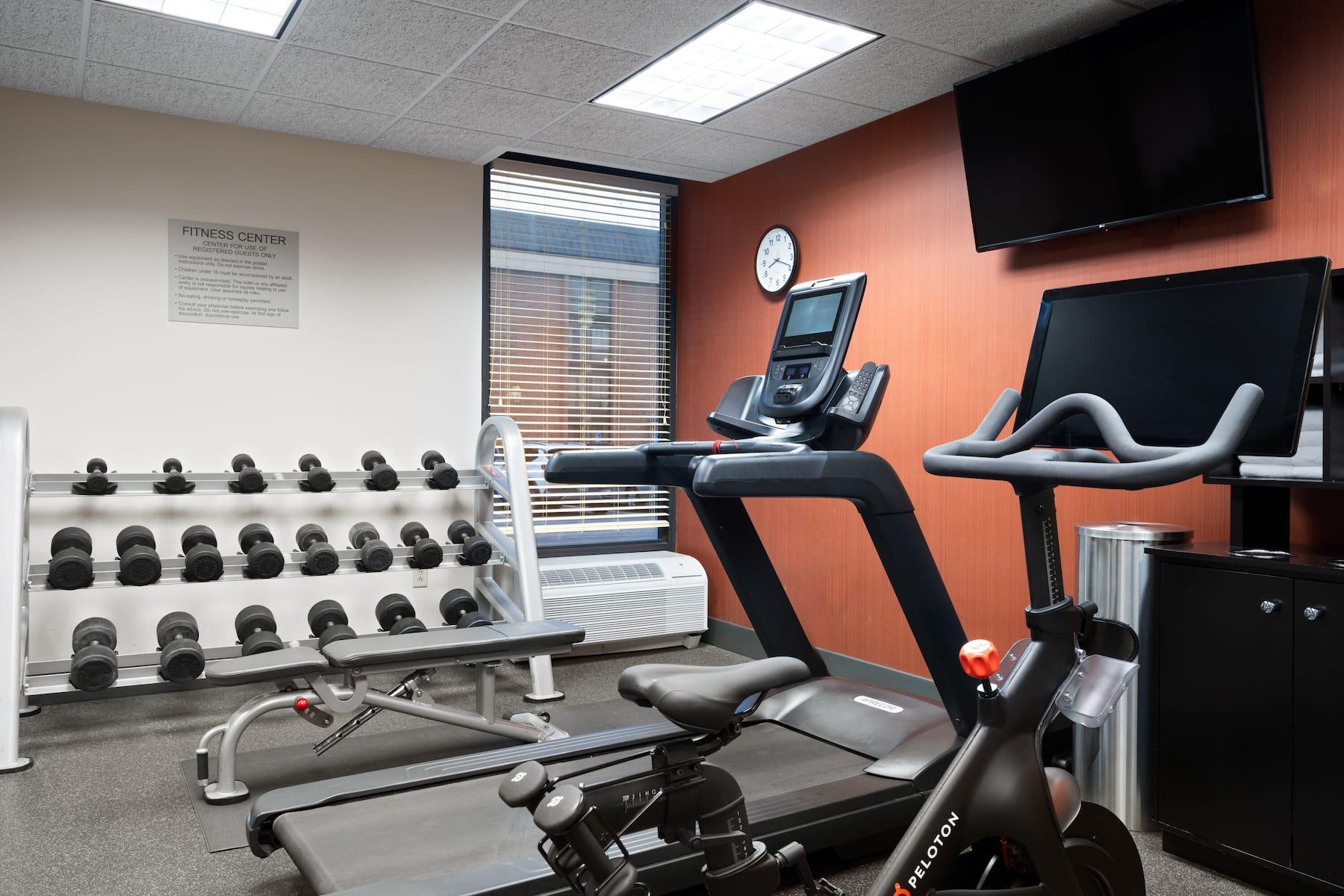 Wingate By Wyndham St Louis Airport Hotel Saint Ann Ngoại thất bức ảnh